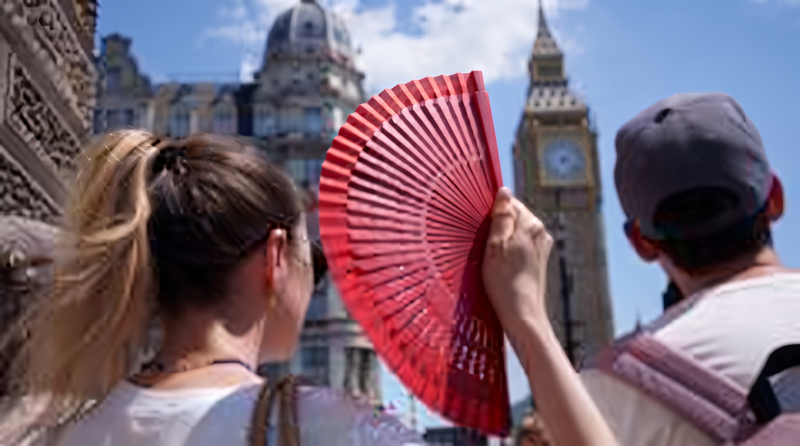 UK heatwave 35 degrees celsius extreme heat 2026