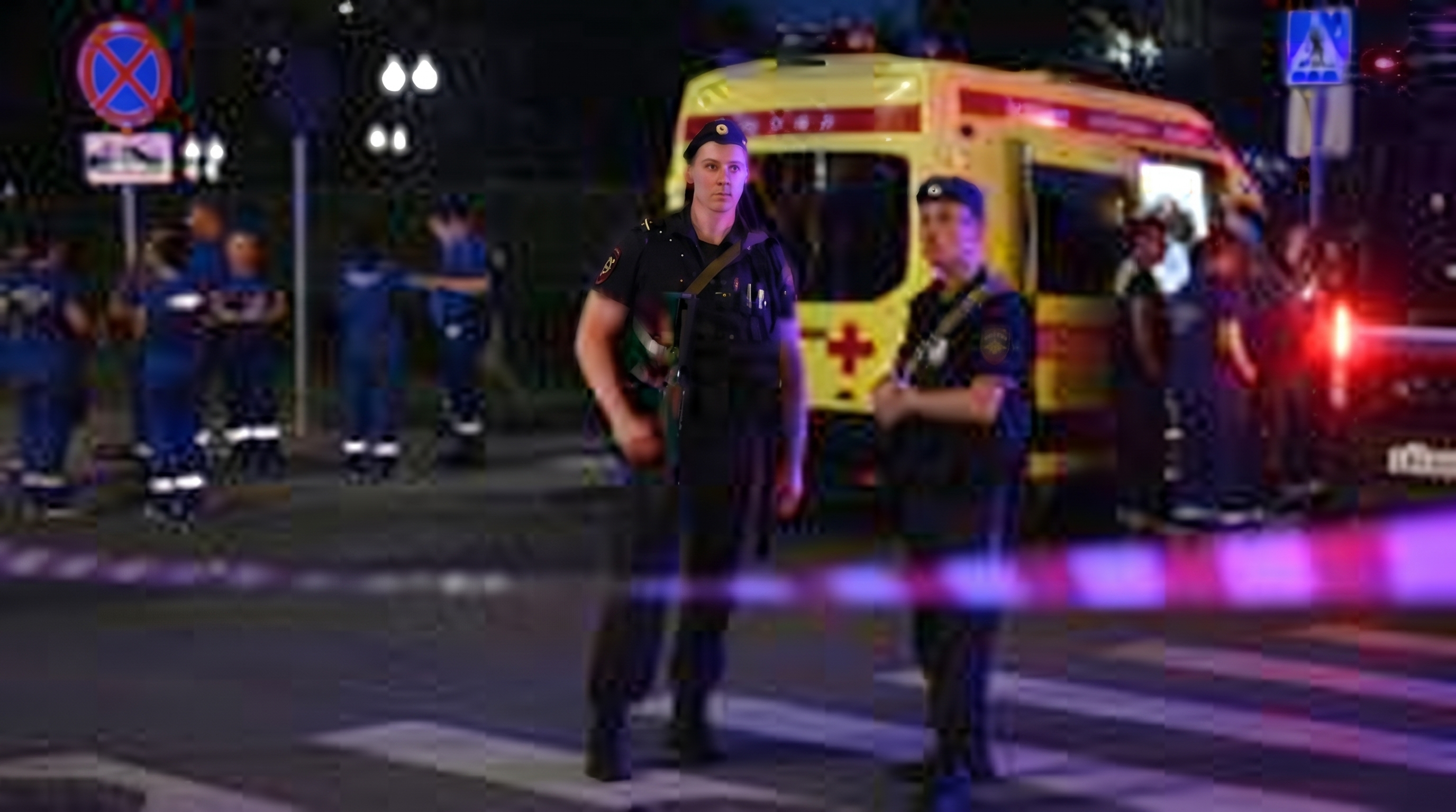 Scene outside Moscow restaurant after explosion