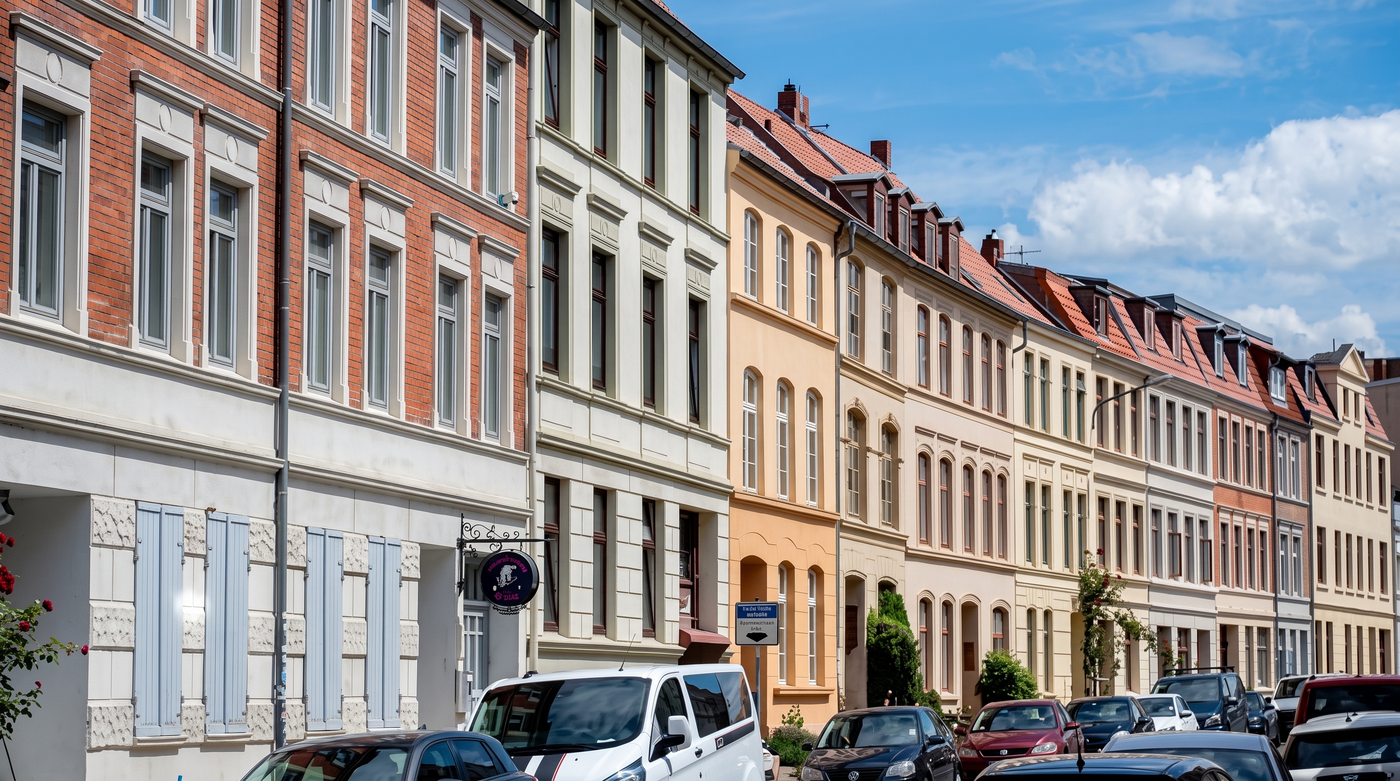 Airbnb apartments in European tourist city EU housing law