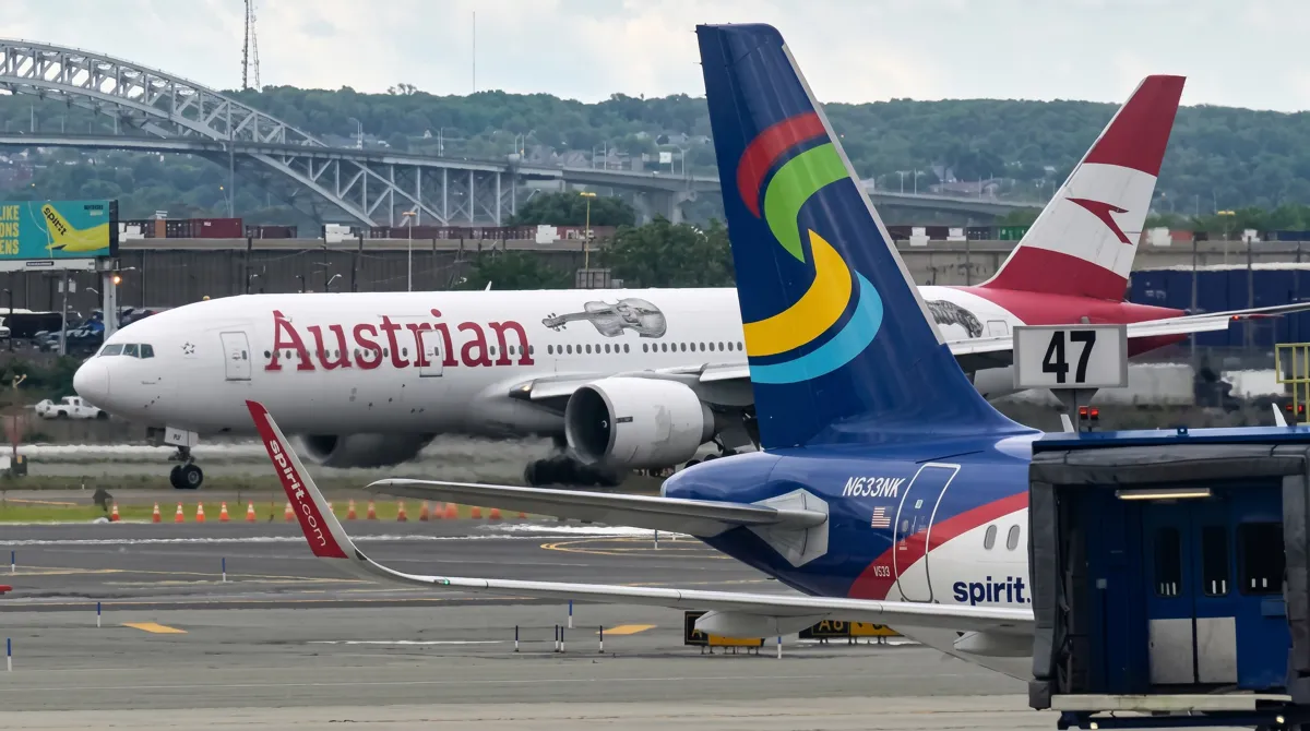 Austrian Airlines flight diverted to Sofia after bomb threat