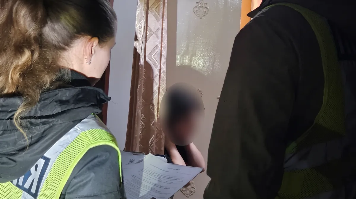 Ukrainian police detain a teenager accused of helping the FSB poison soldiers