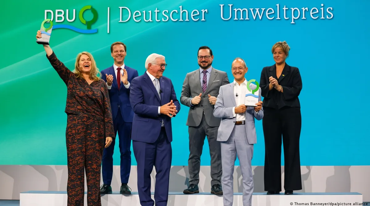 Steinmeier with the German Environment Prize winners in Aachen