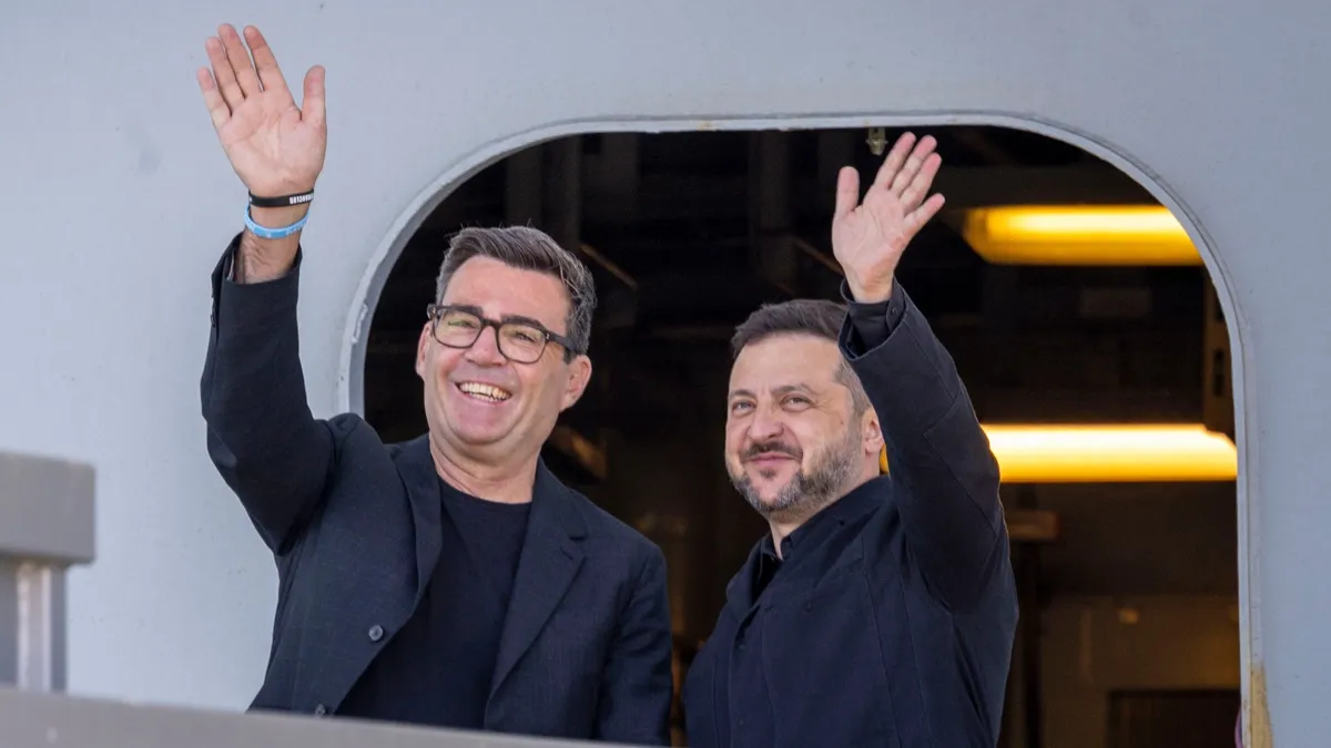 Ukrainian President Zelenskyy meets UK Prime Minister Burnham in Portsmouth, July 27, 2026
