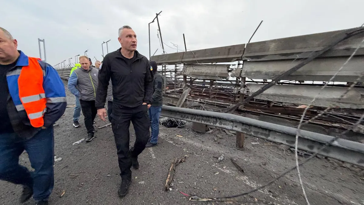 Damage to the South Bridge in Kyiv after a Russian missile strike