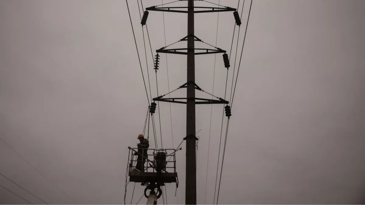 Power lines in Chernivtsi region