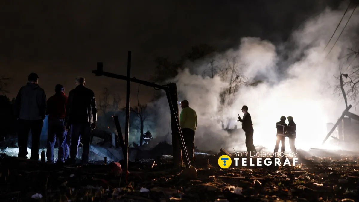 Site of ballistic missile hit in Kyiv Dniprovskyi district