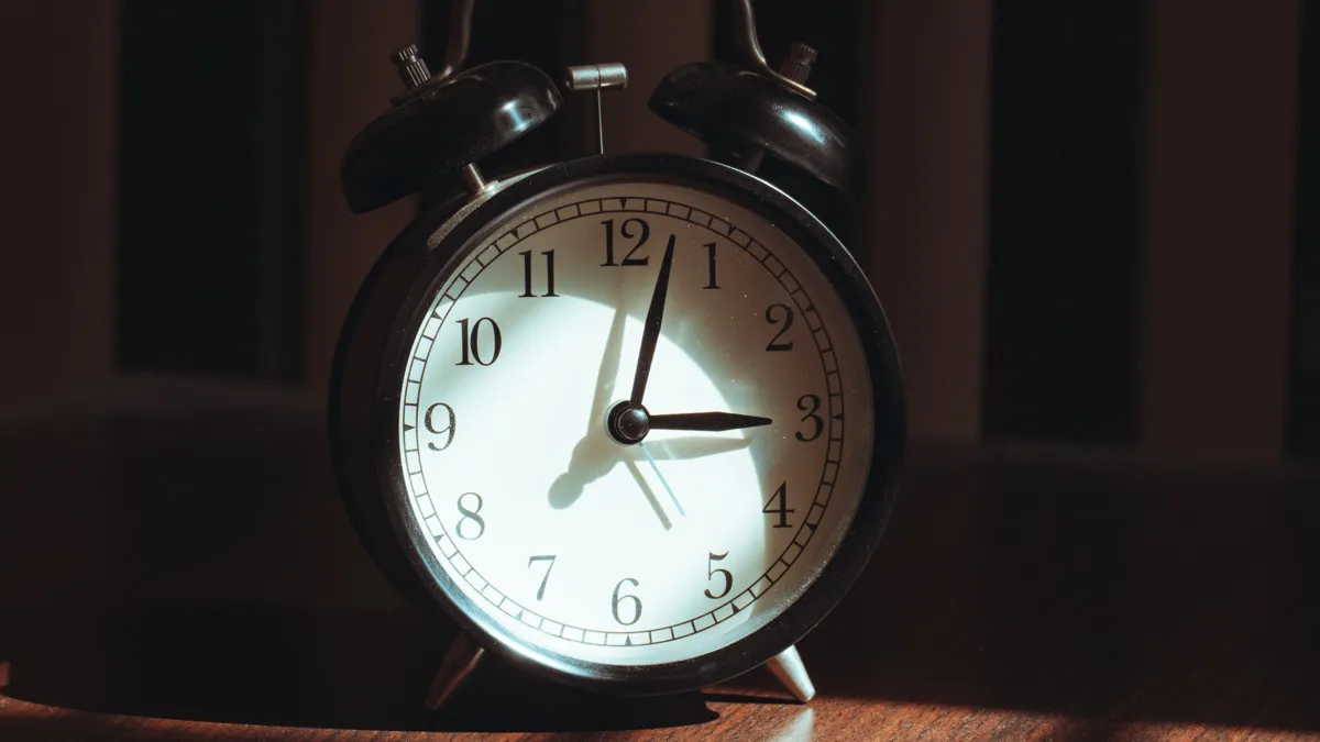 Ukraine clocks set back for winter time