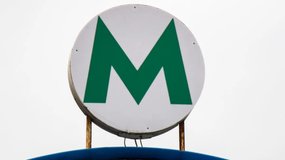 Chernihivska metro station vestibule in Kyiv