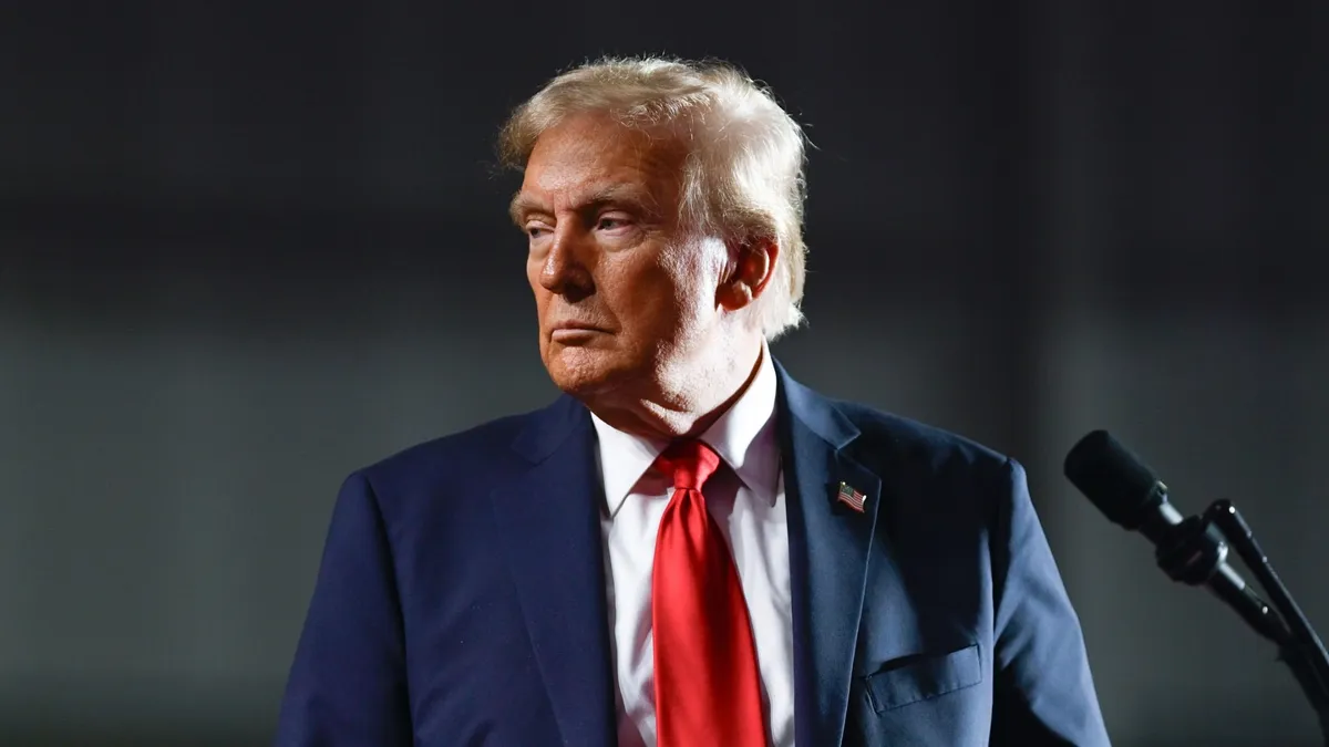 Trump 28-point peace plan for Ukraine criticized by The Economist